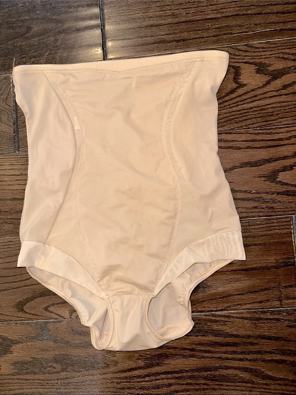 Maidenform Beige Shaping Brief size large